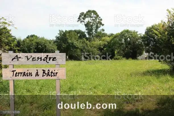 Cité jardin vnt ter 930 m2 à Tunis