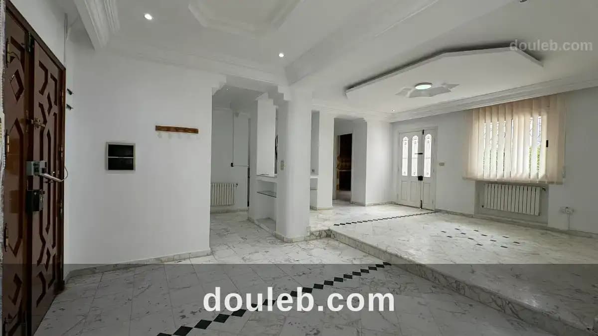 Triplex s4 à usage bureautique au lac 1 - Miniature 2