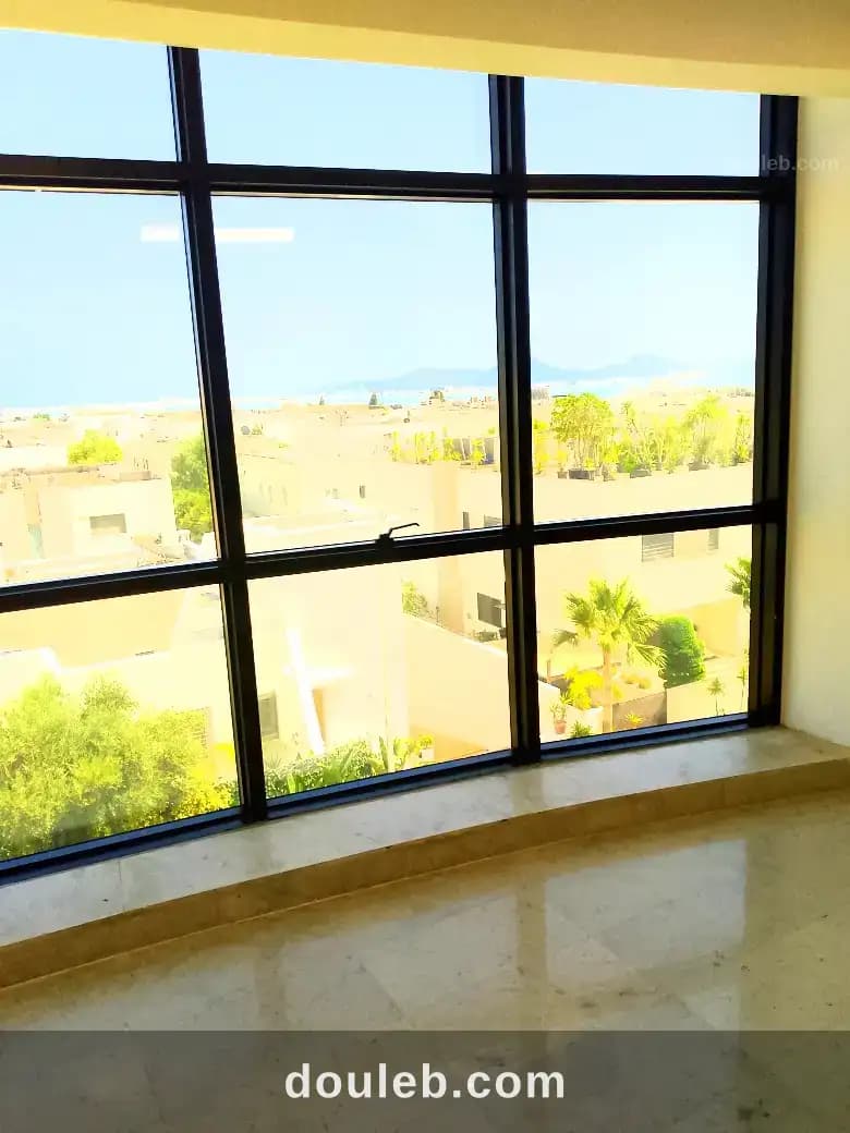 Magnifique bureau neuf haut st lac2 à Tunis