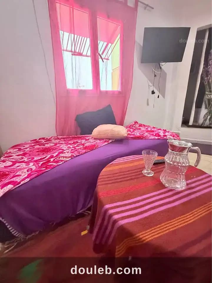 Joli studio s0 meublé à Ariana