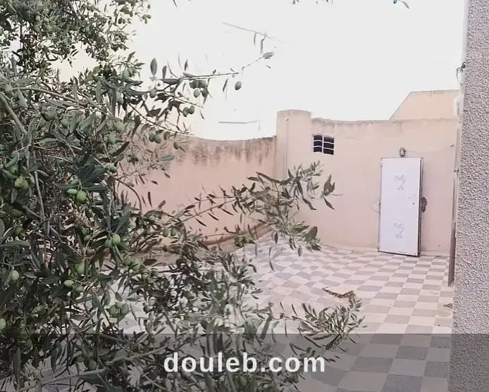 Villa 2 étages au mourouj 3 - Miniature 3