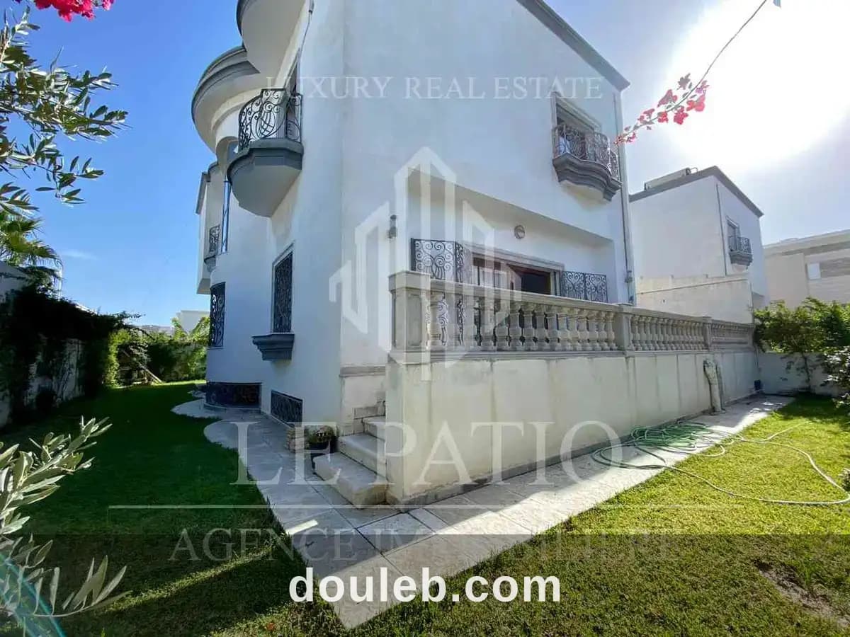 Villa carrefour la marsa à Tunis