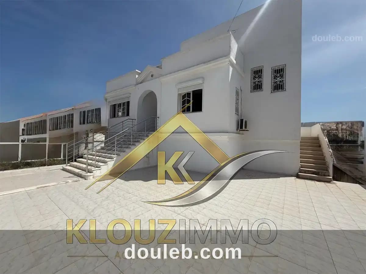 Villa bhira bizerte à Bizerte
