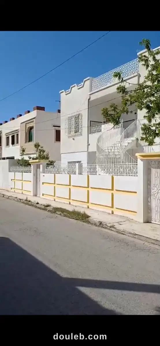 Deux villa indépendante avec 2 studio à Ben Arous