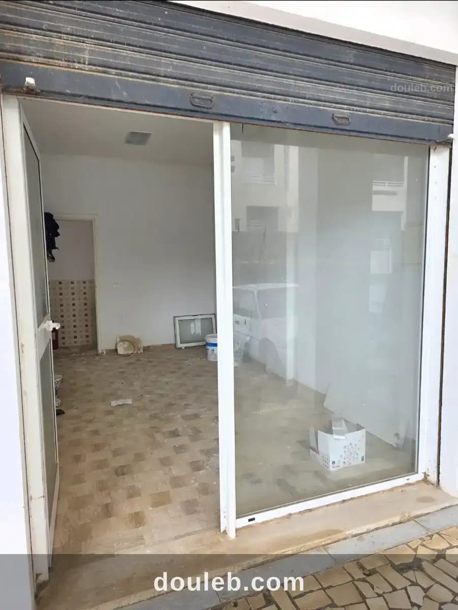 Local commercial ou bureautique neuf à Tunis