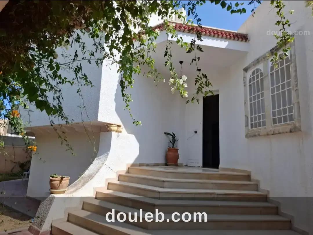 Villa khezema ouest à Sousse