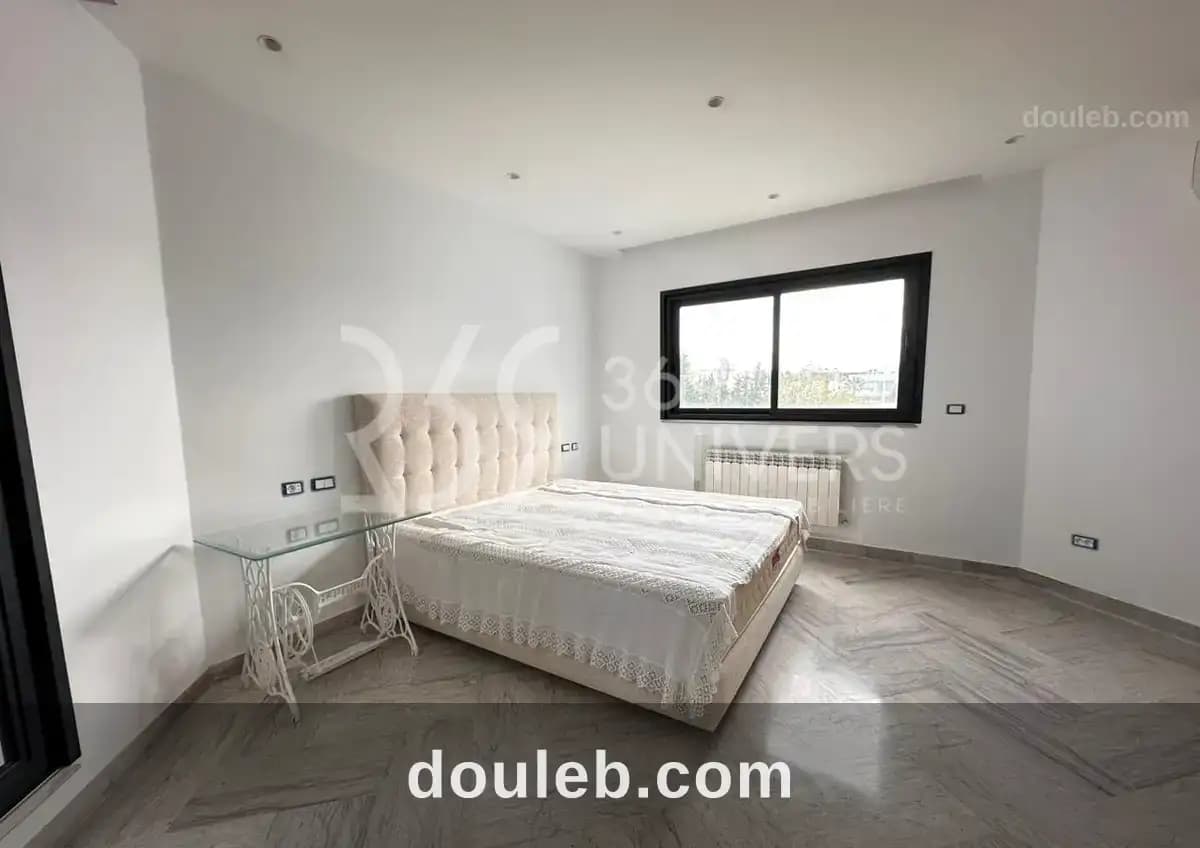Duplex meublé avec terrasse vue dégagée à la marsa - Miniature 3