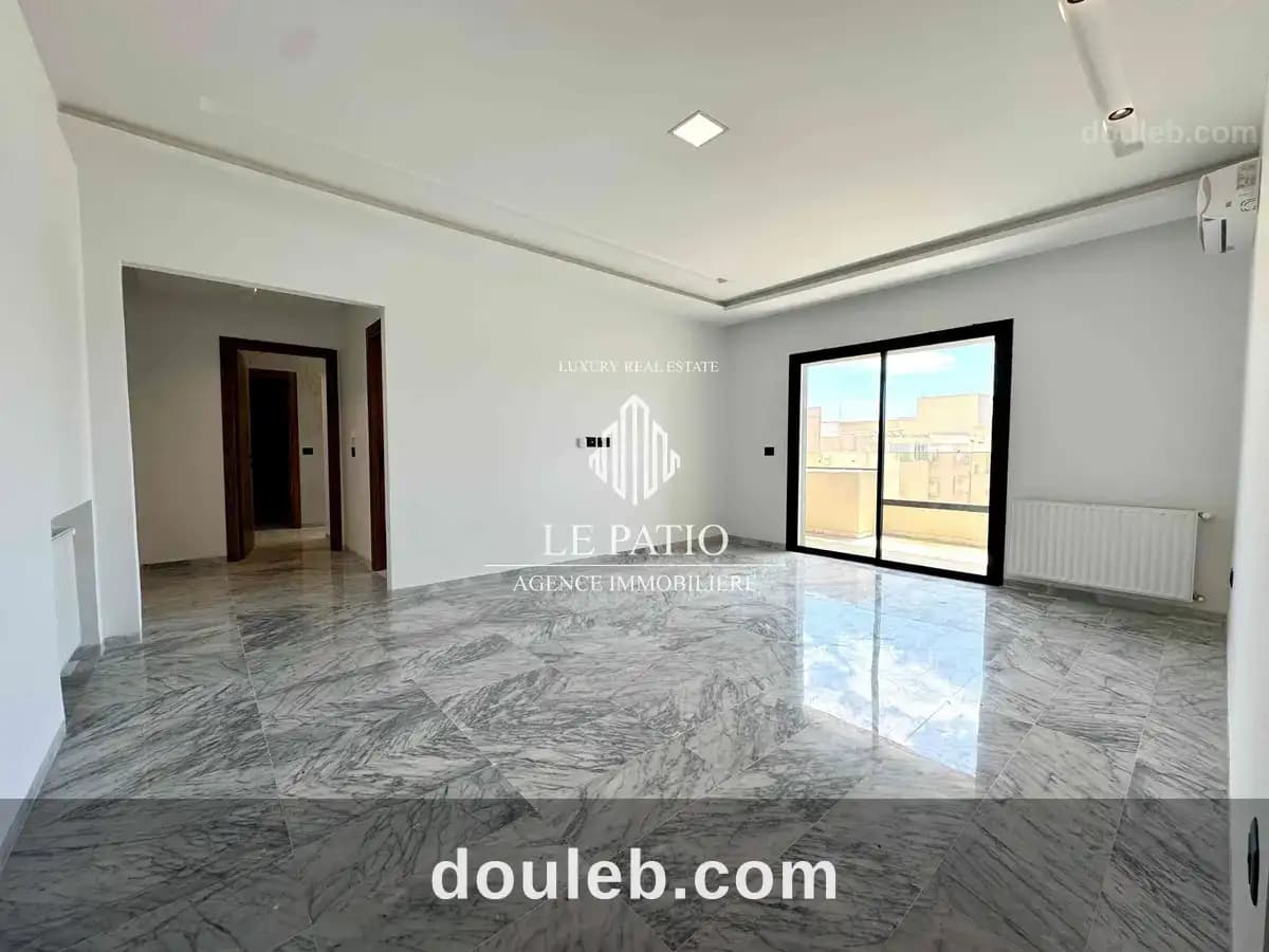 Appartement s2 neuf jamais habite a ain zaghouan à Tunis