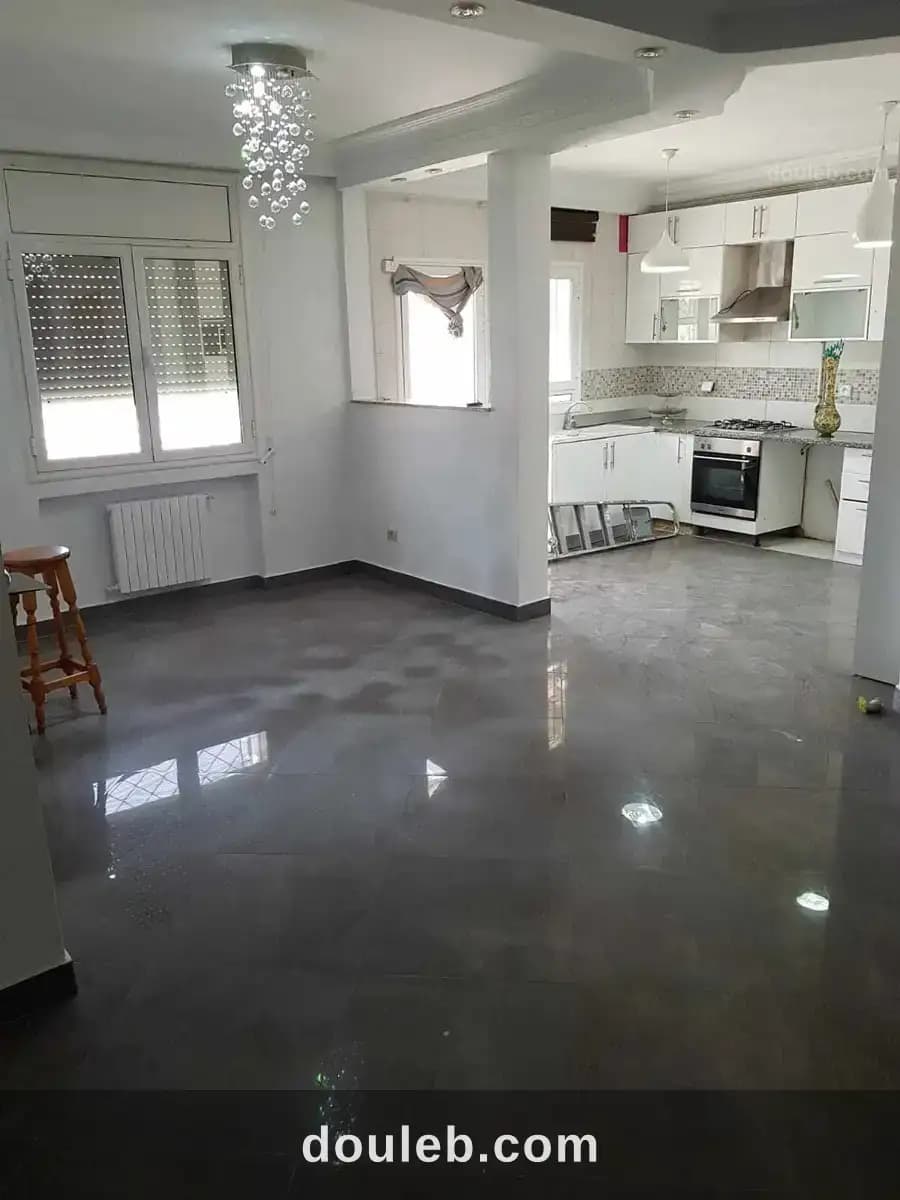 Riadh el andalous appt s3 bien situé 1200 dt à Ariana
