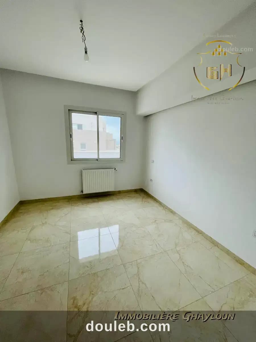 Appartement s1 menzah 9c avec grande terrasse - Miniature 5