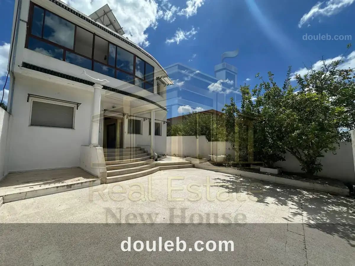 Une villa haut standing mv 095 à Bizerte
