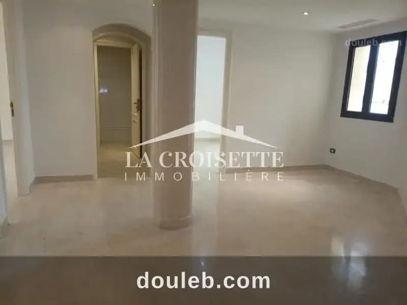 Bureau h3 au lac1 mbl0593 à Tunis