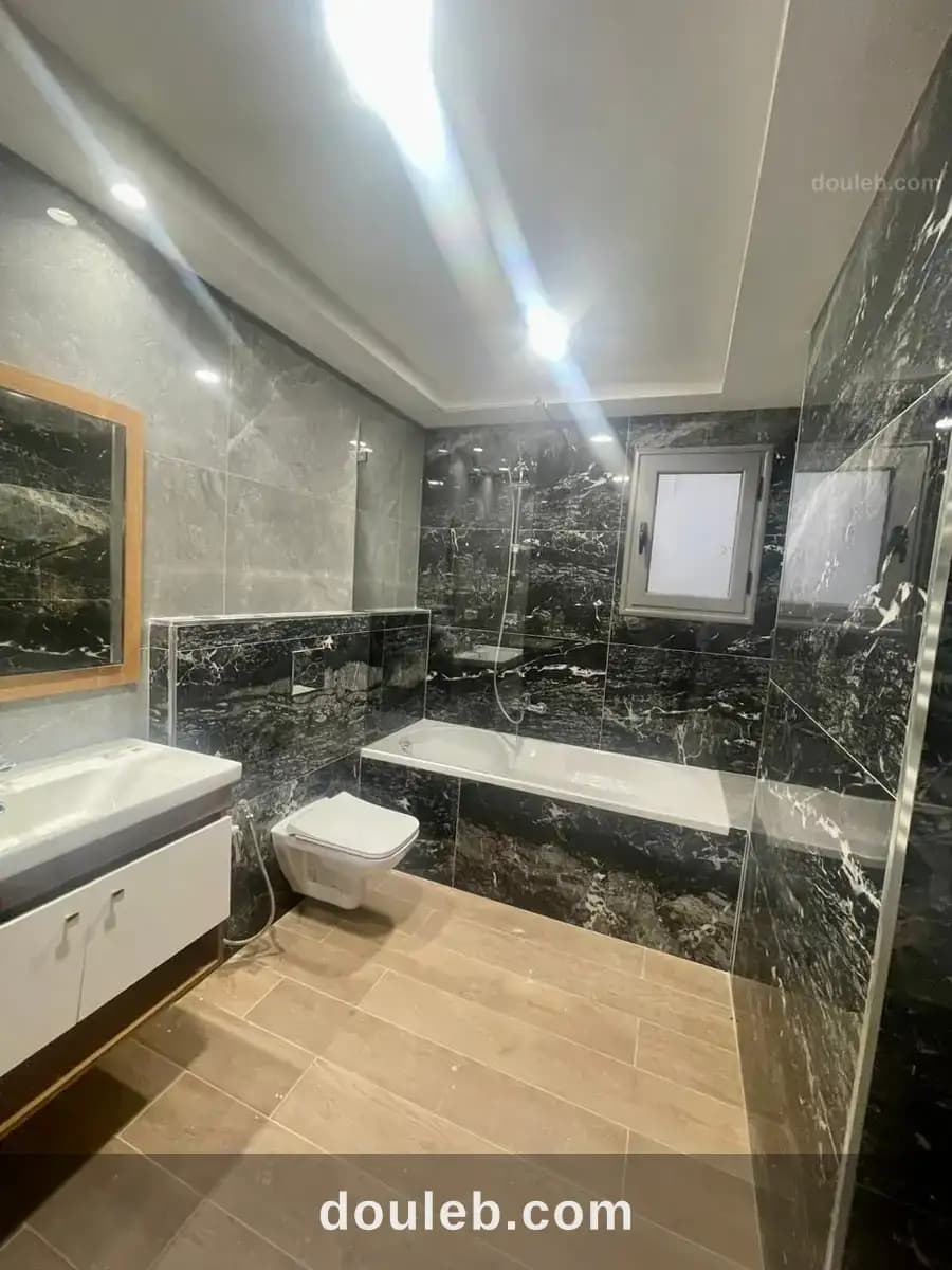 S3 neuf jamais habitée ennaser 2 à Ariana