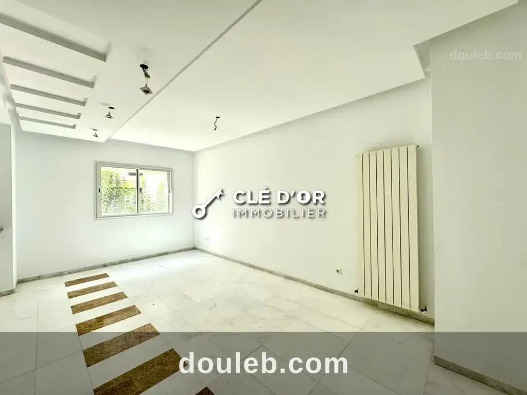 S1 situe au jardin de carthage à Tunis