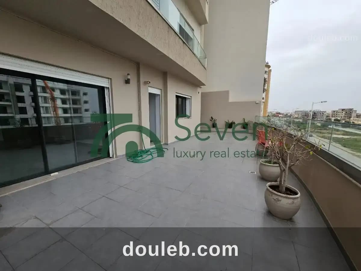 Appartement s3 avec terrasse à ain zaghouan nord à Tunis