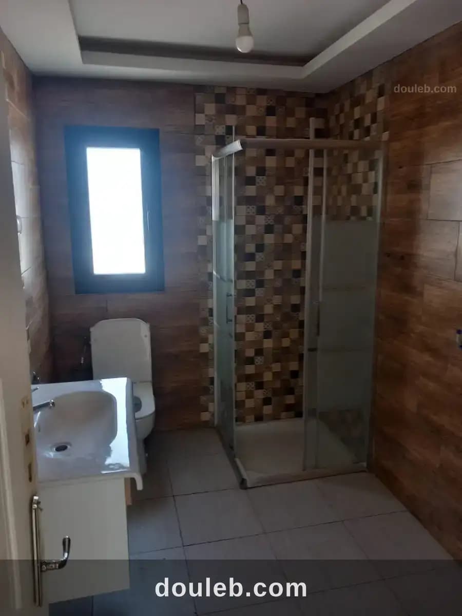 Un immeuble r plus 4 à mourouj 1 à Ben Arous