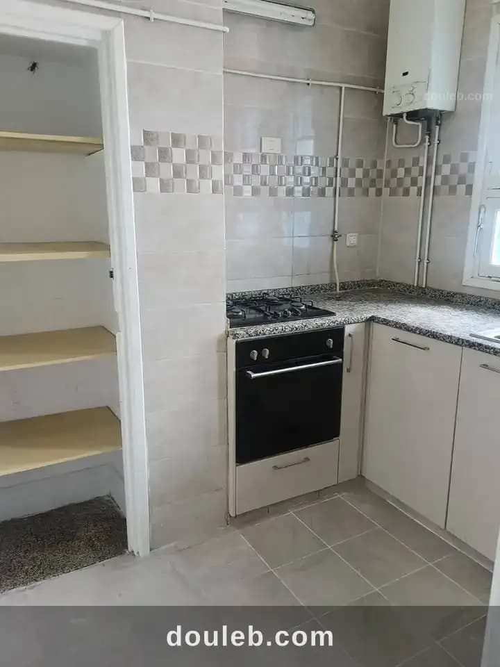 Appartement idéalement situé à s2 2éme étage - Miniature 3