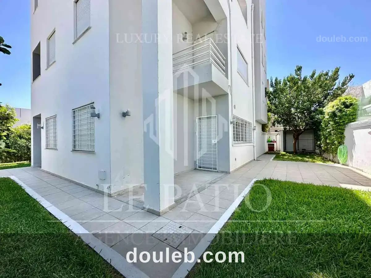 Triplex au jardins de carthage à Tunis