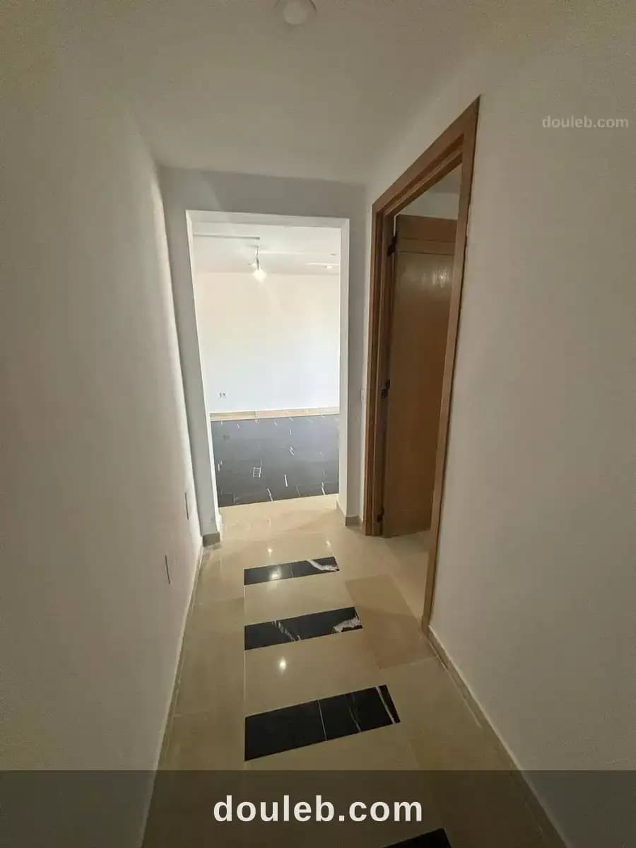 Appartement pres clinique soukra - Miniature 3