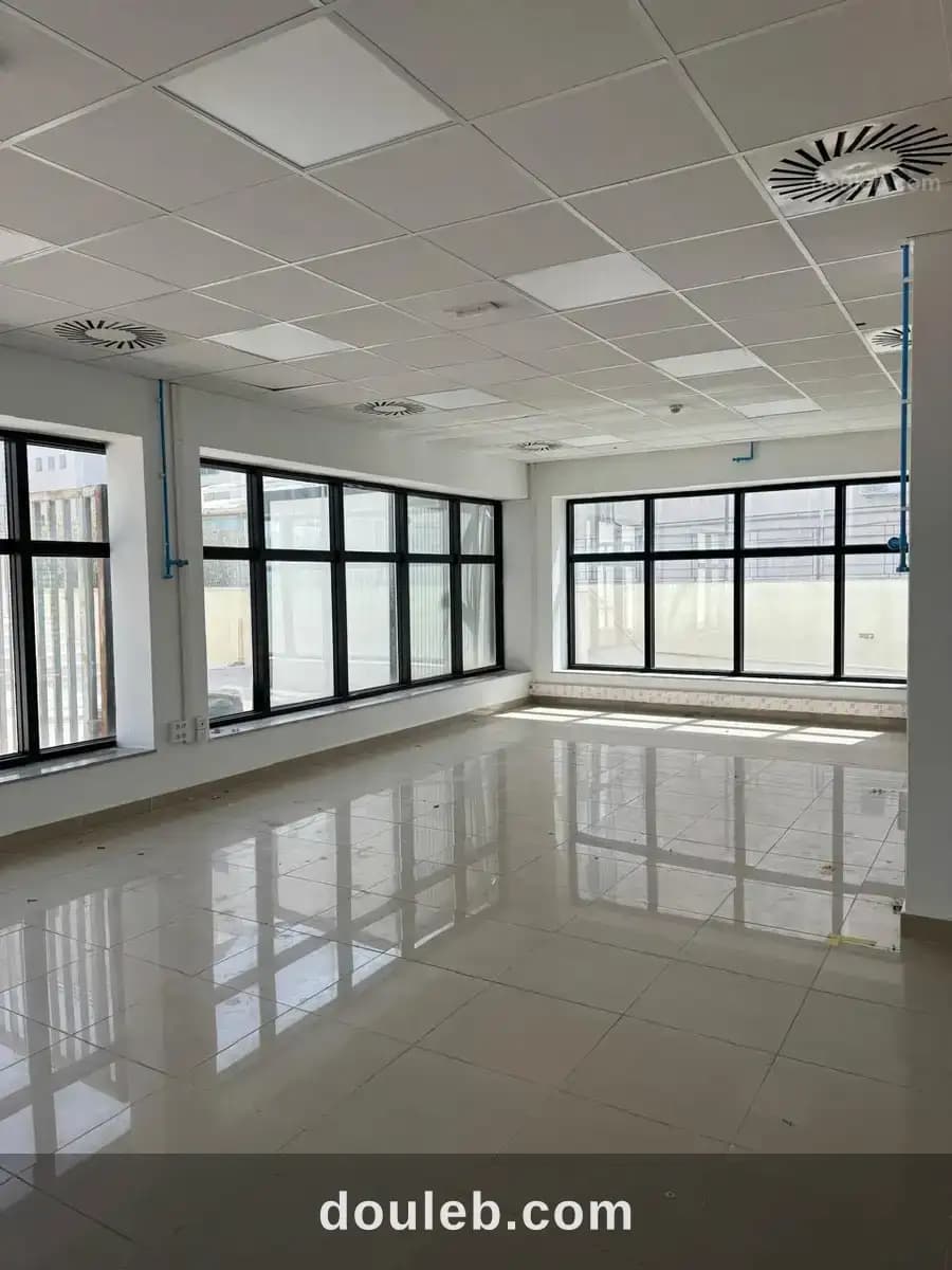 Bureau 1000 m2 hs au lac 2 - Miniature 2