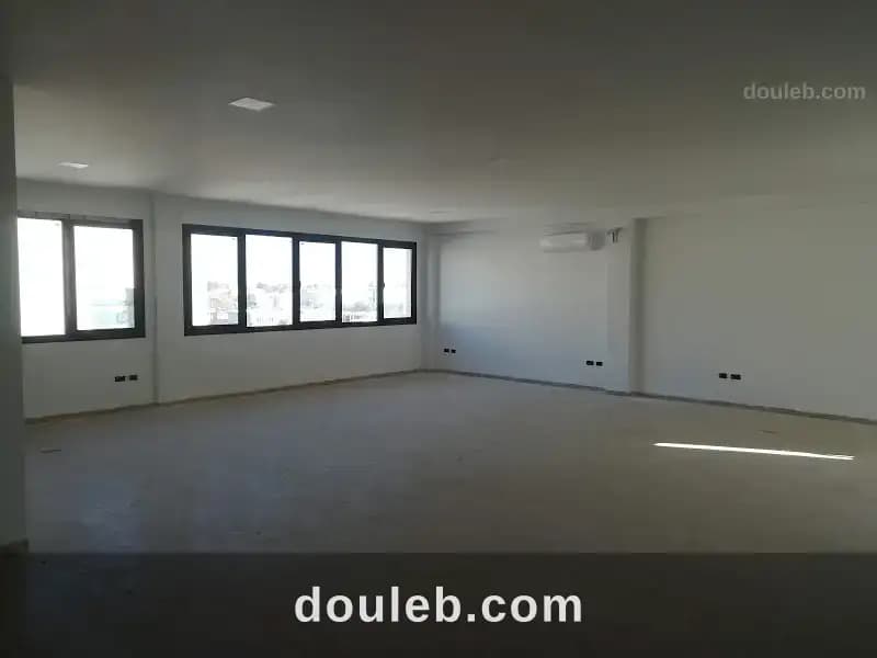 Immeuble 1345 m à belvédère med v à Tunis