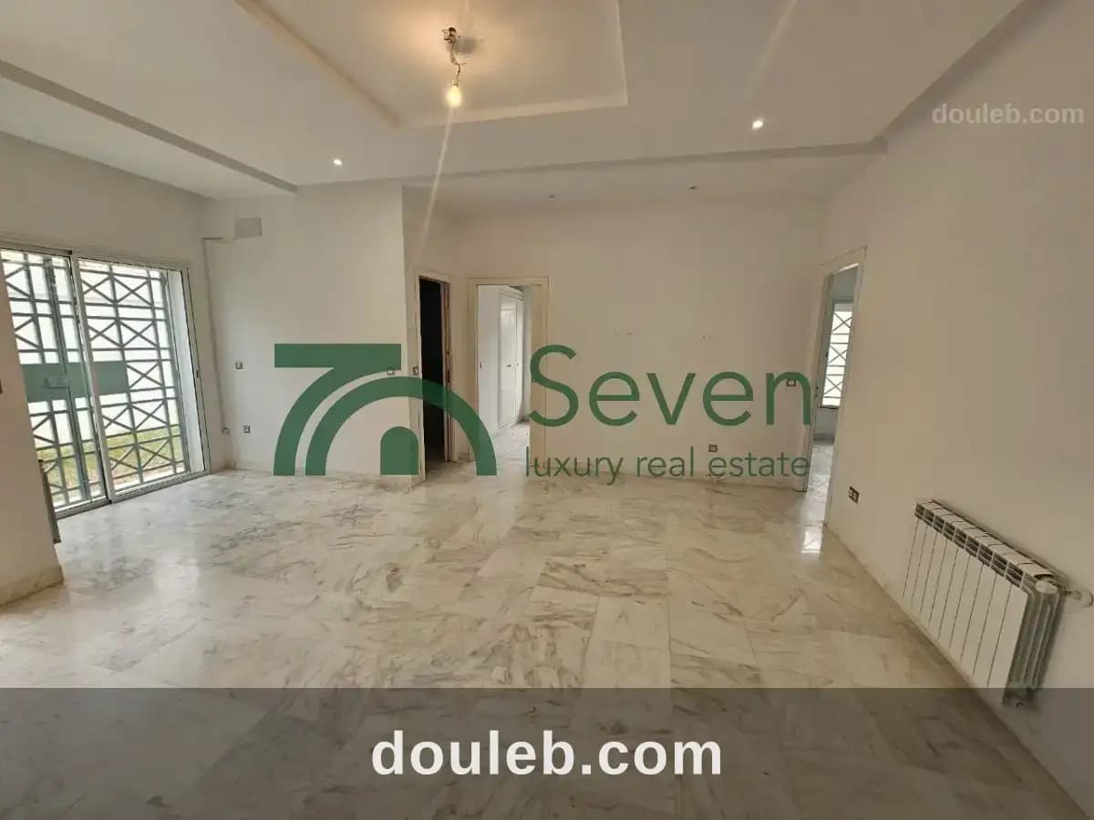 Un appartement en s2 avec jardin à ain zaghouen à Tunis