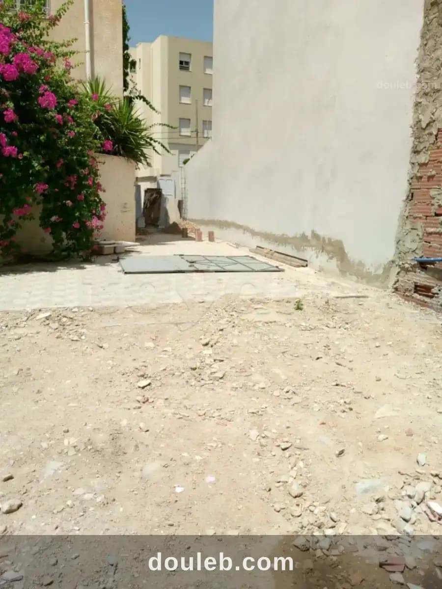 Un lot de terrain à mannouba centre - Miniature 3
