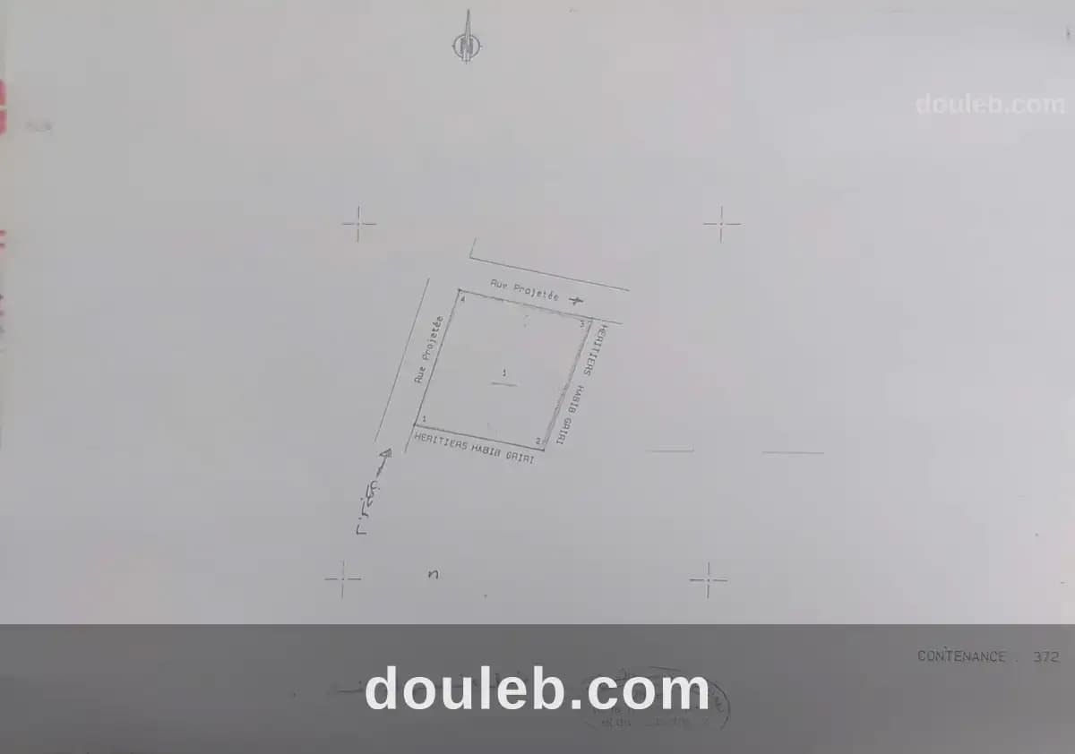 Terrain constructible à Béja