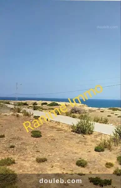 Terrain de 630m2 de vue dégagée à la mer à Nabeul