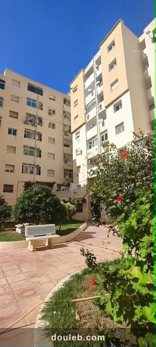 Bel appartement au jardin l'aouina à Tunis