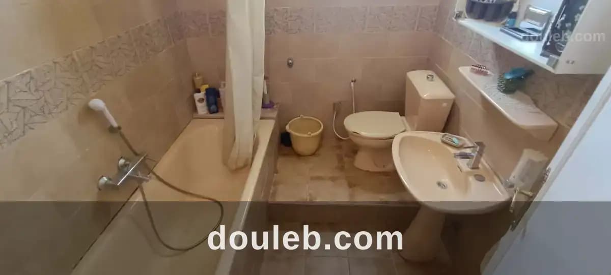 Spacieux etage de villa mutuelleville à Tunis