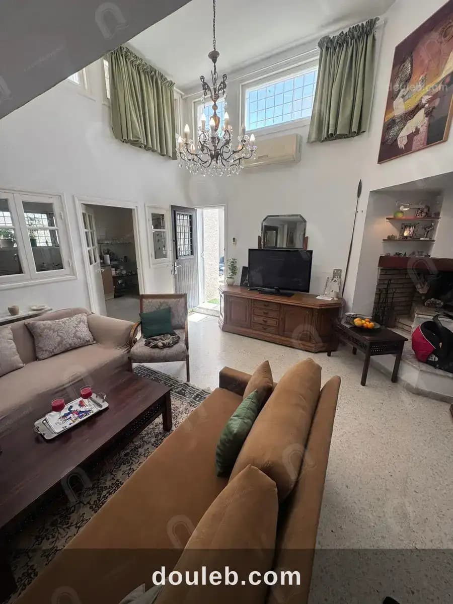Villa 2s5 avec grand jardin à cité romena à Tunis