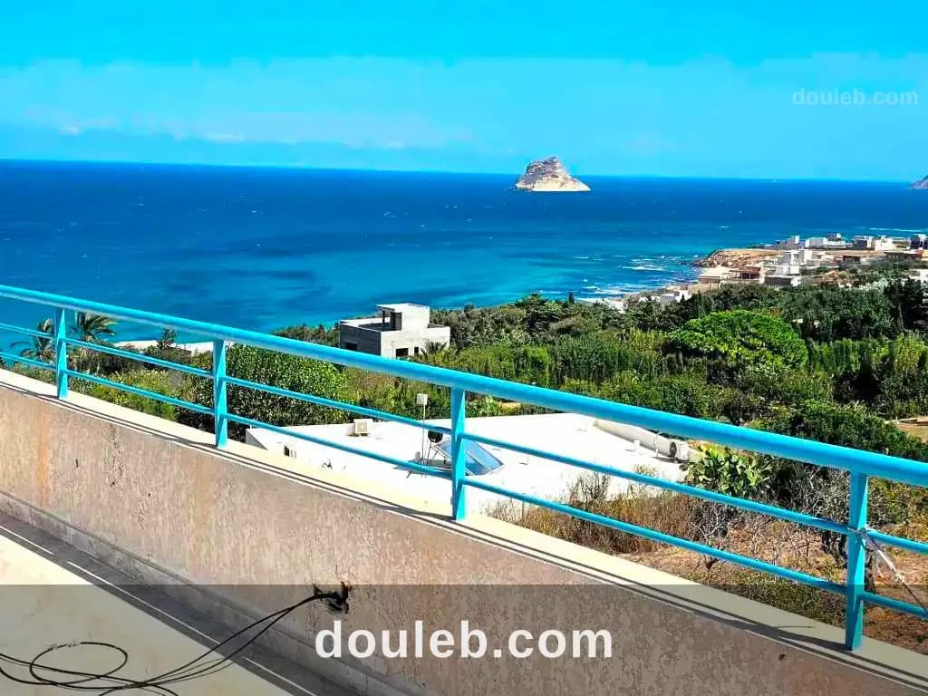 Villa duplex 430 m2 rafraf plage ain mestir à Bizerte
