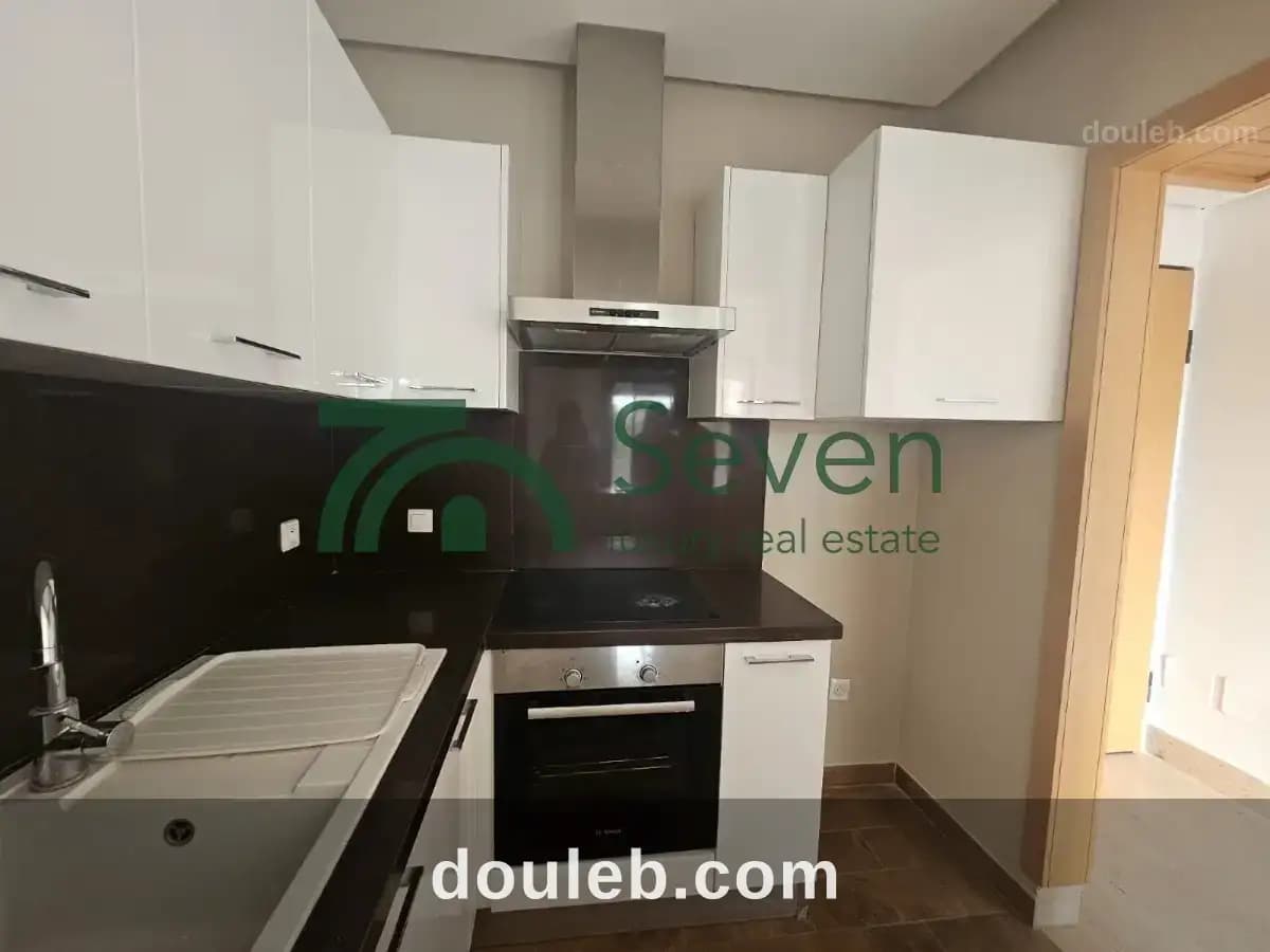 Un appartement en s1 aux jardins de carthage à Tunis