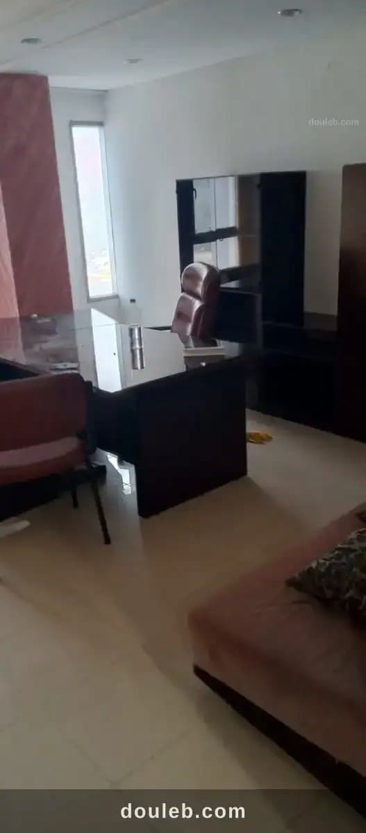 Bureau lux avec meubles à Tunis