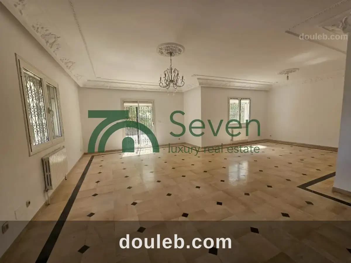 Une villa en s4 aux berges du lac 1 à Tunis