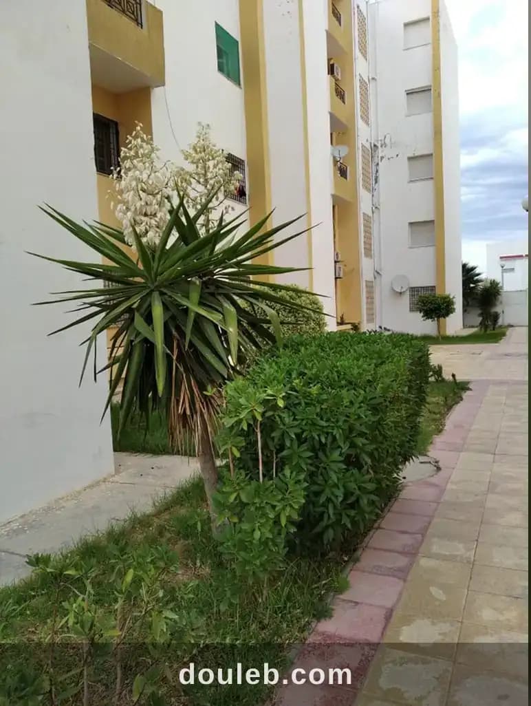 Appartement à coté d'esprit ariana à Ariana