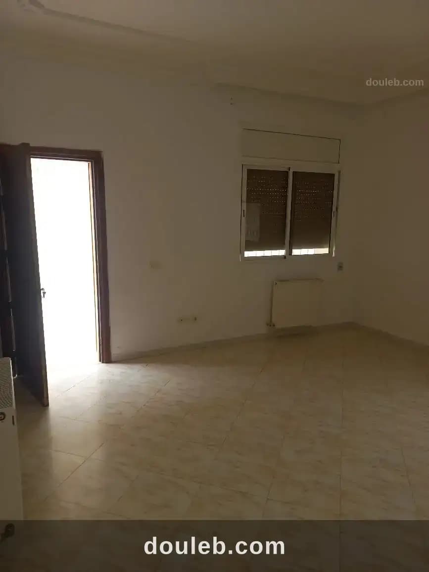 Appartement 2 chambres avec garage à la soukra - Miniature 2