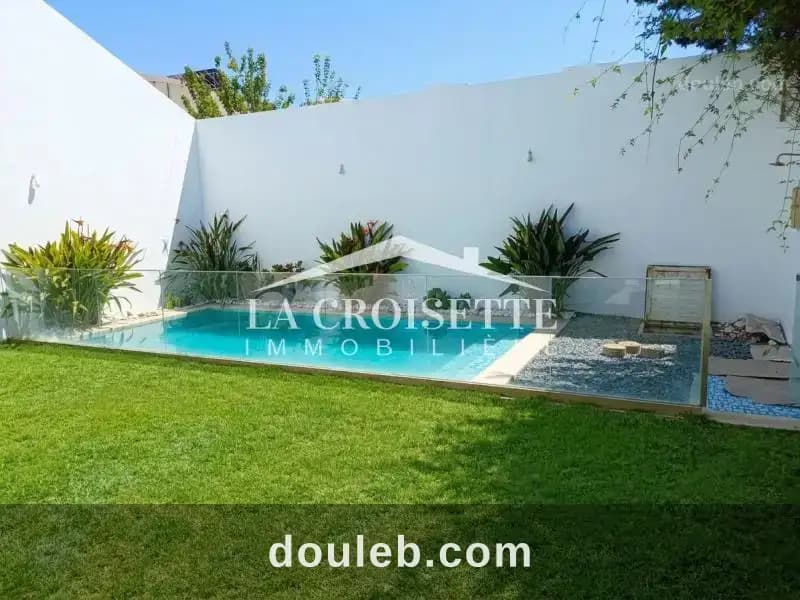 Duplex s3 avec piscine à gammarth mdl0727 à Tunis