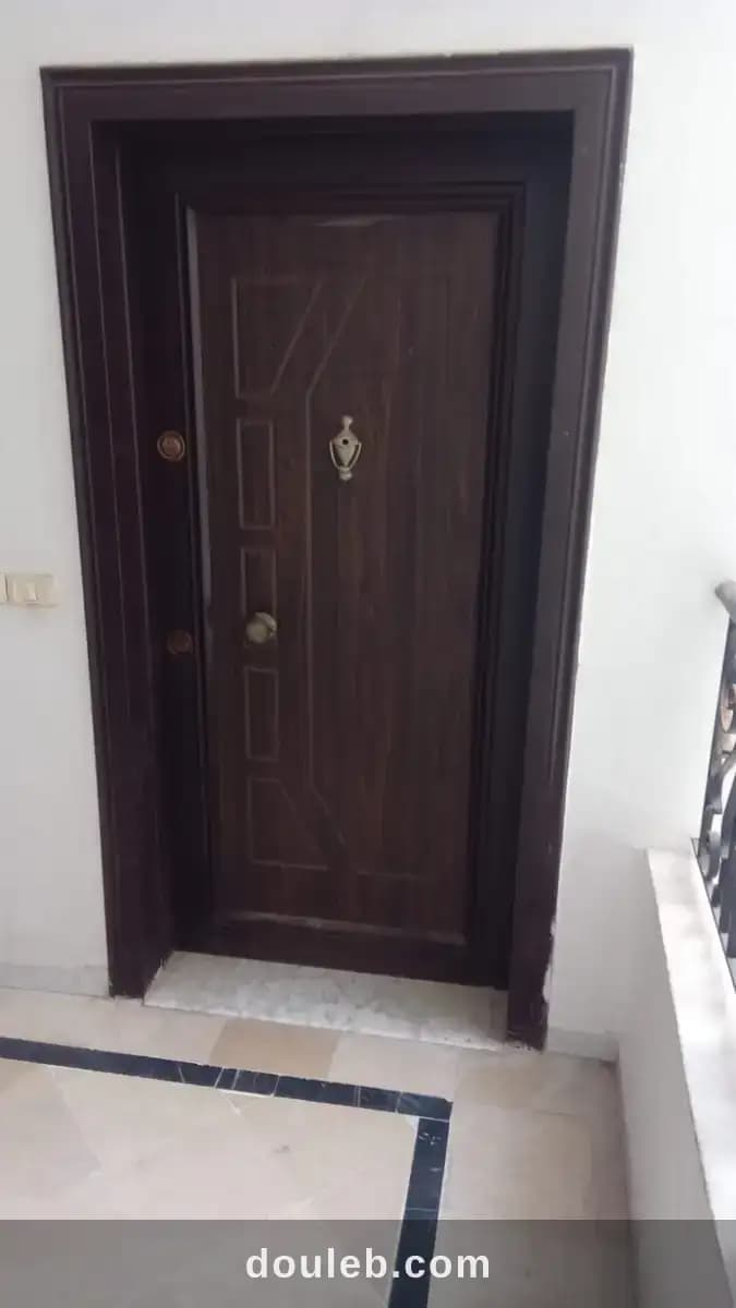 Bureau entree et 5 pieces à Tunis