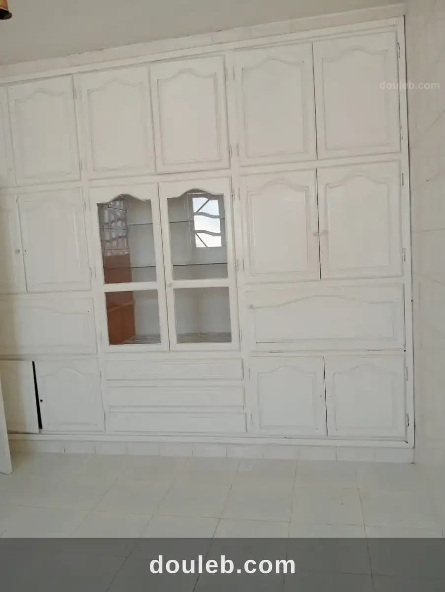 Etage de villa a ksar said - Miniature 4