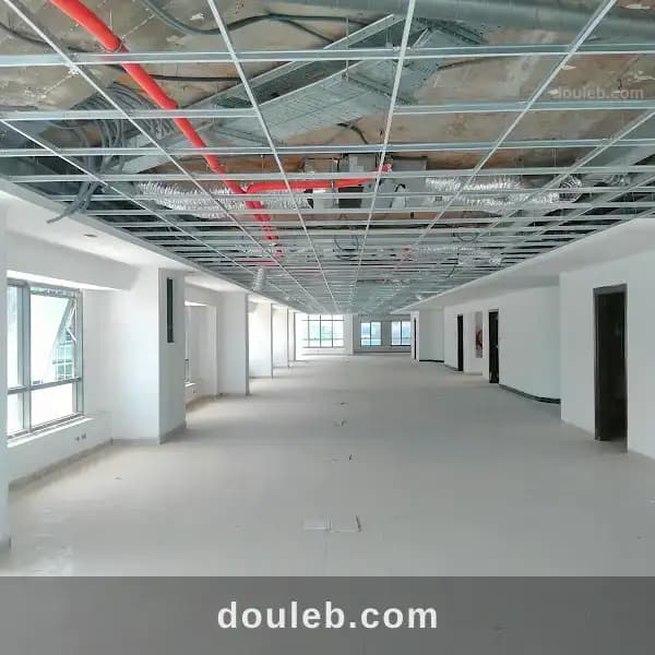 Immeuble neuf 4500 m2 au lac 1 à Tunis