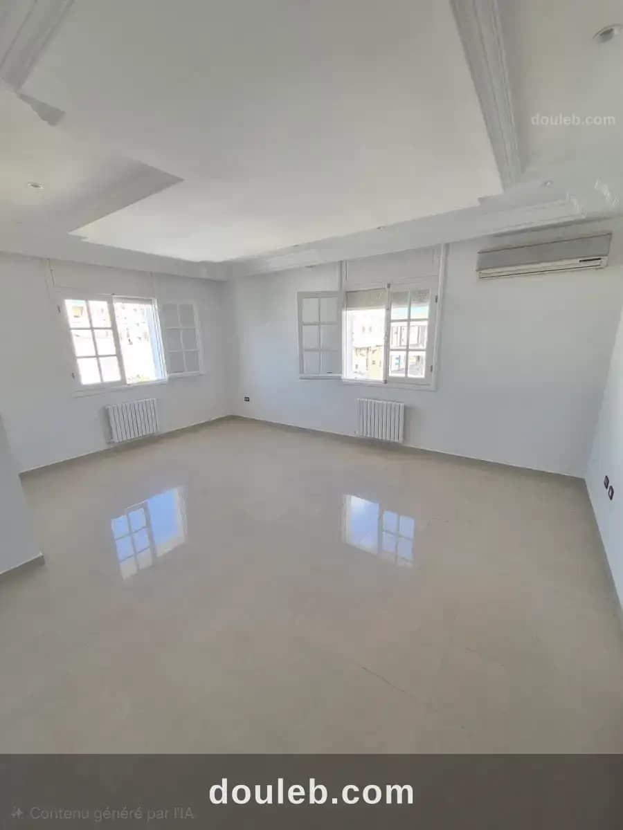 S3 étage villa a riadh el andalous à Ariana