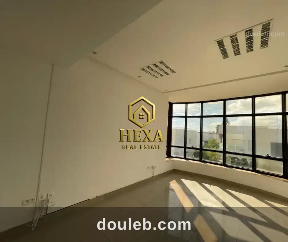 Appartement s5 au lac 2 à usage bureautique à Tunis