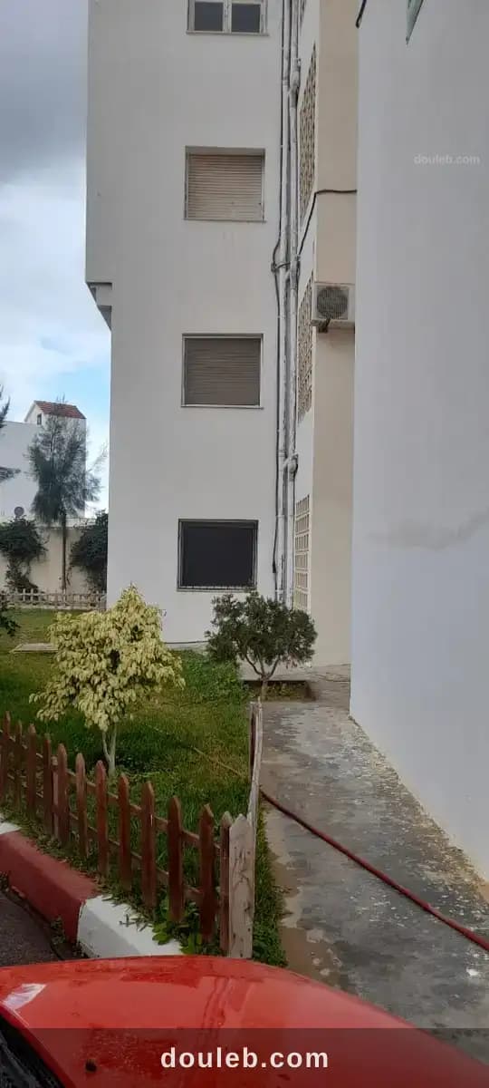 Maison au 2eme etage à Ariana