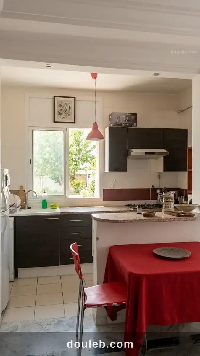 Un s1 meublé très bien agencé - Miniature 4