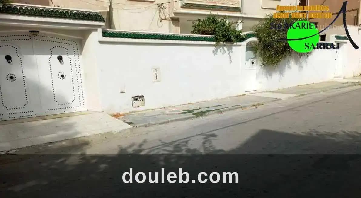 Rdc de villa sousse jaouhra prés clinique essalem à Sousse