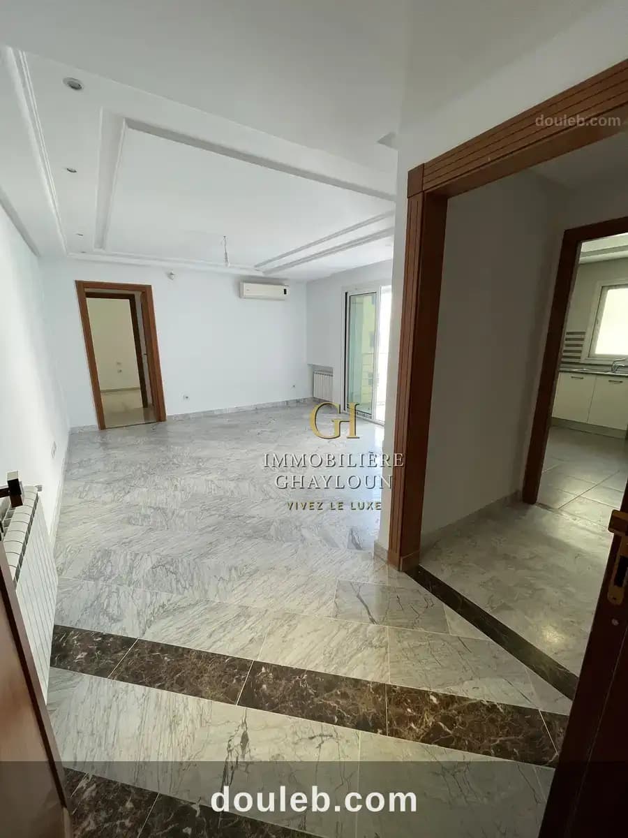 Appartement s3 menzah 9c avec pp sous sol à Tunis