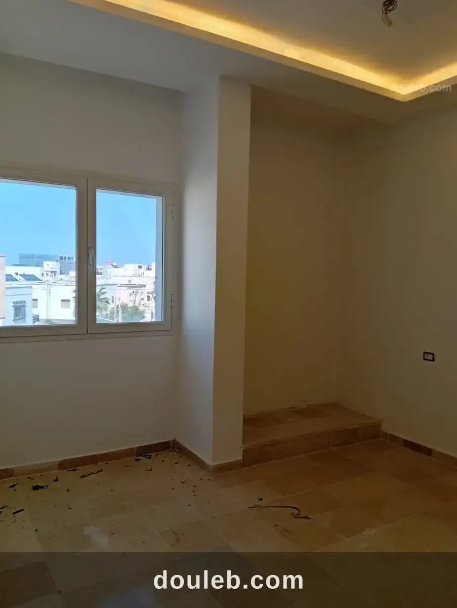 Un étage de villa s2 à borj bacouche à Ariana