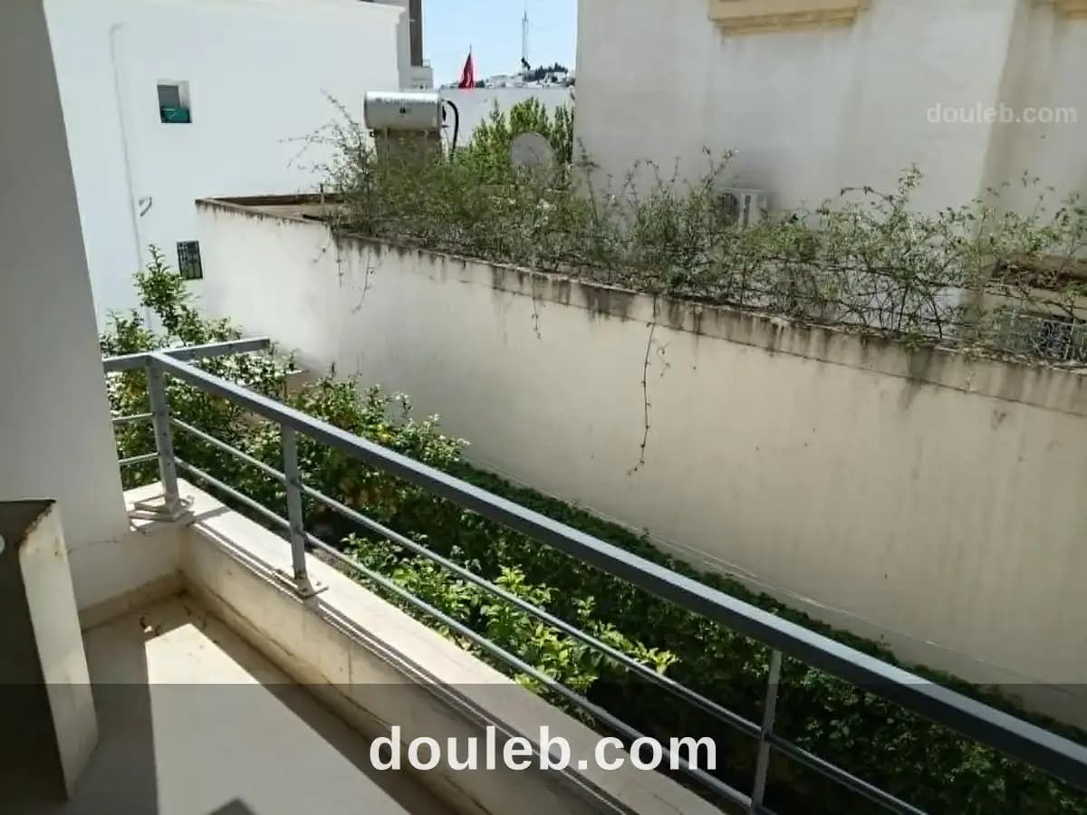 Rez de chaussée de villa à jardin d el menzah à Ariana